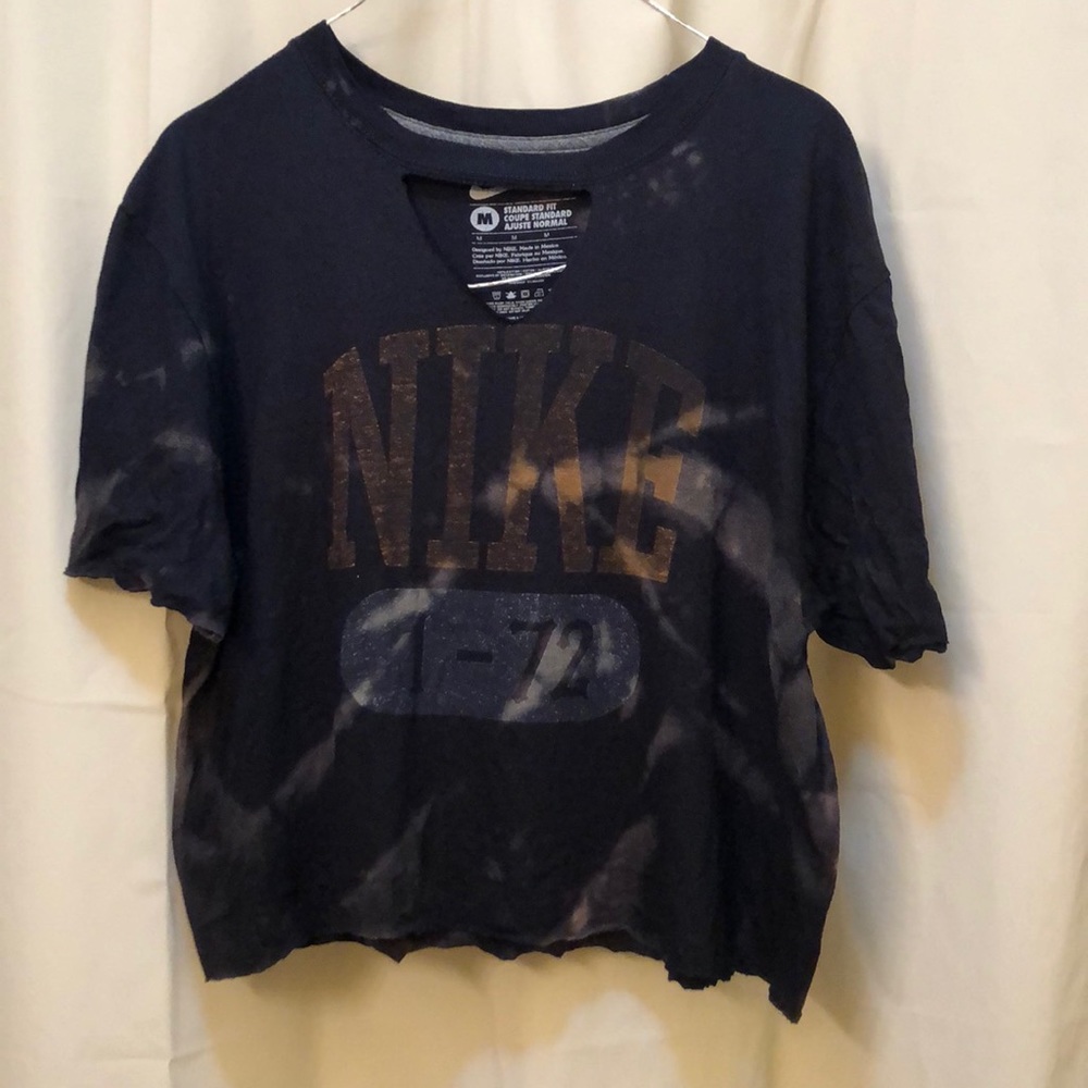 Custom Nike crop-t